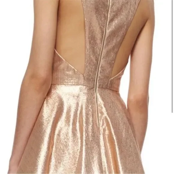 Alice+Olivia Gold Metallic Sleeveless Dress, US8 - Picture 3 of 13